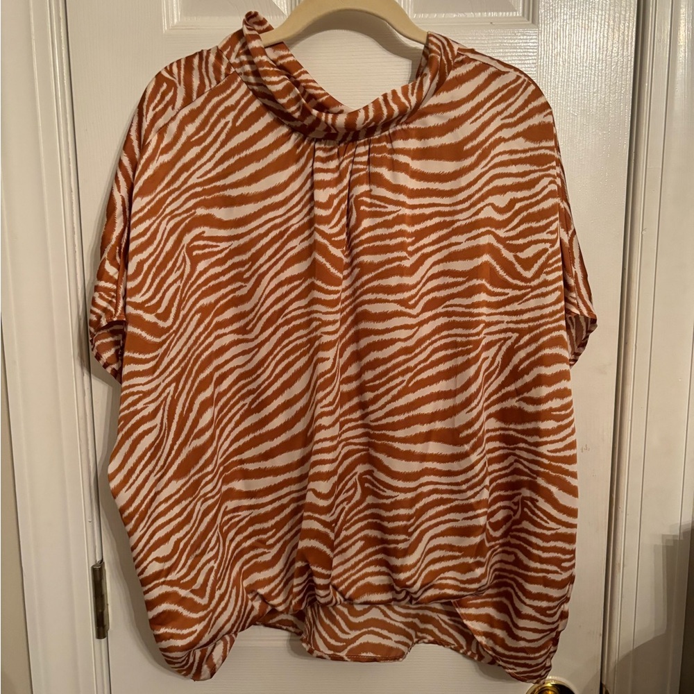 COPY - Umgee blouse silky